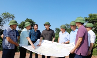 Chủ tịch UBND tỉnh Vương Quốc Tuấn: Tập trung rà soát, có phương án chi tiết khắc phục hậu quả bão số 11 trước ngày 30/10